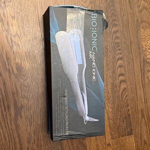 New BIO IONIC Nano Ionic Onepass Styling Iron 1.5”